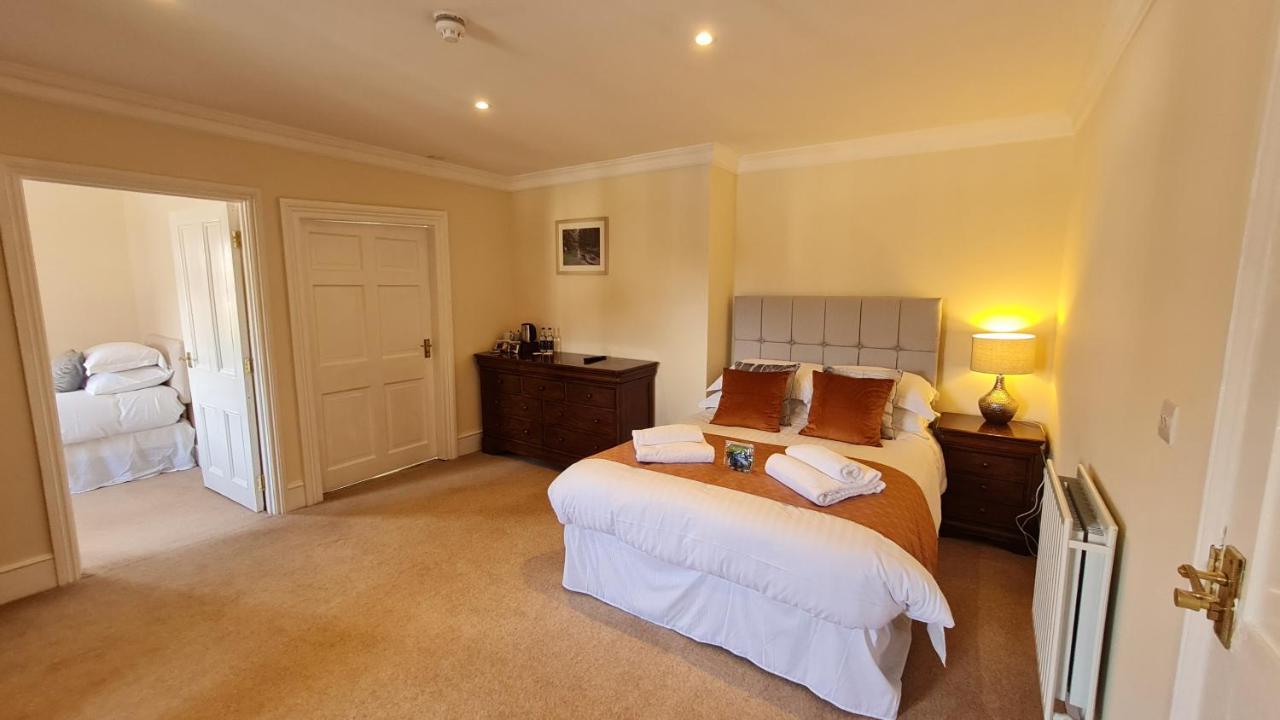 The Trewythen Hotel Llanidloes Exterior photo